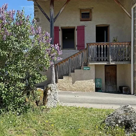 Landhaus Authentique Avec Animaux Acceptes - 8 Pers. Saint-Julien-la-Vetre